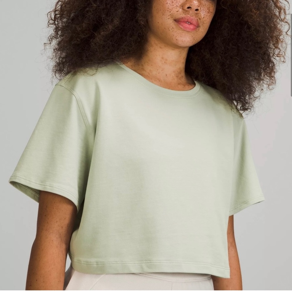 Lululemon LA Gathered Back Shirt Cropped Boxy Fit Green Fern